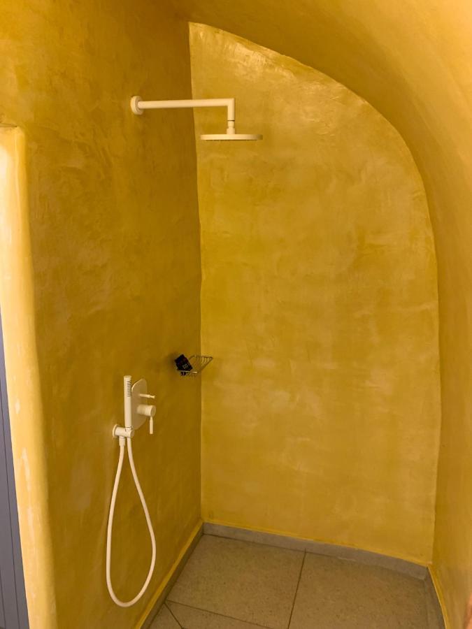 M Residence Santorini Conelia Cave 산토리니 외부 사진